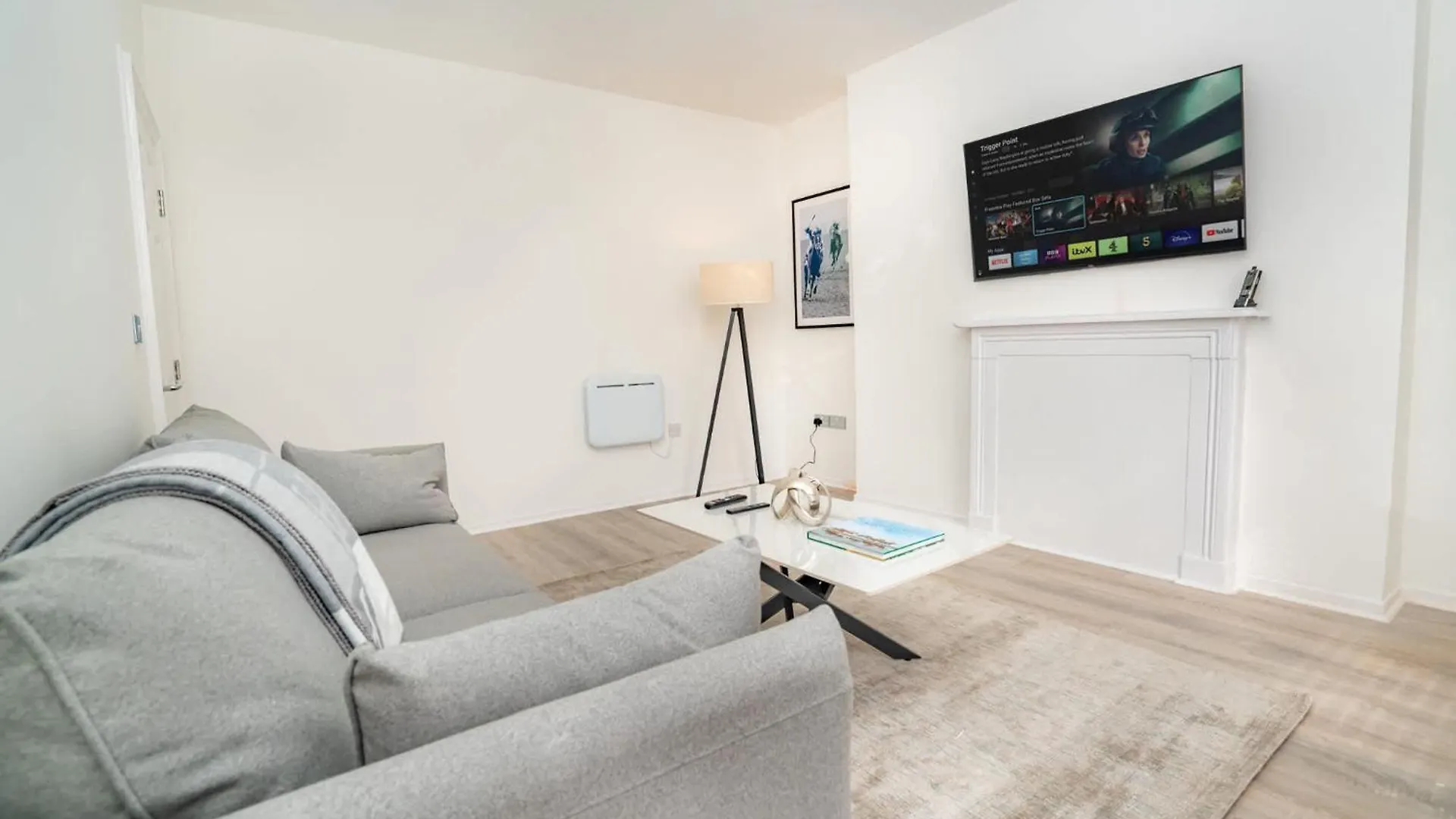 Stunning 1 Bedroom Apartment In Cheltenham Centre 0*,  United Kingdom