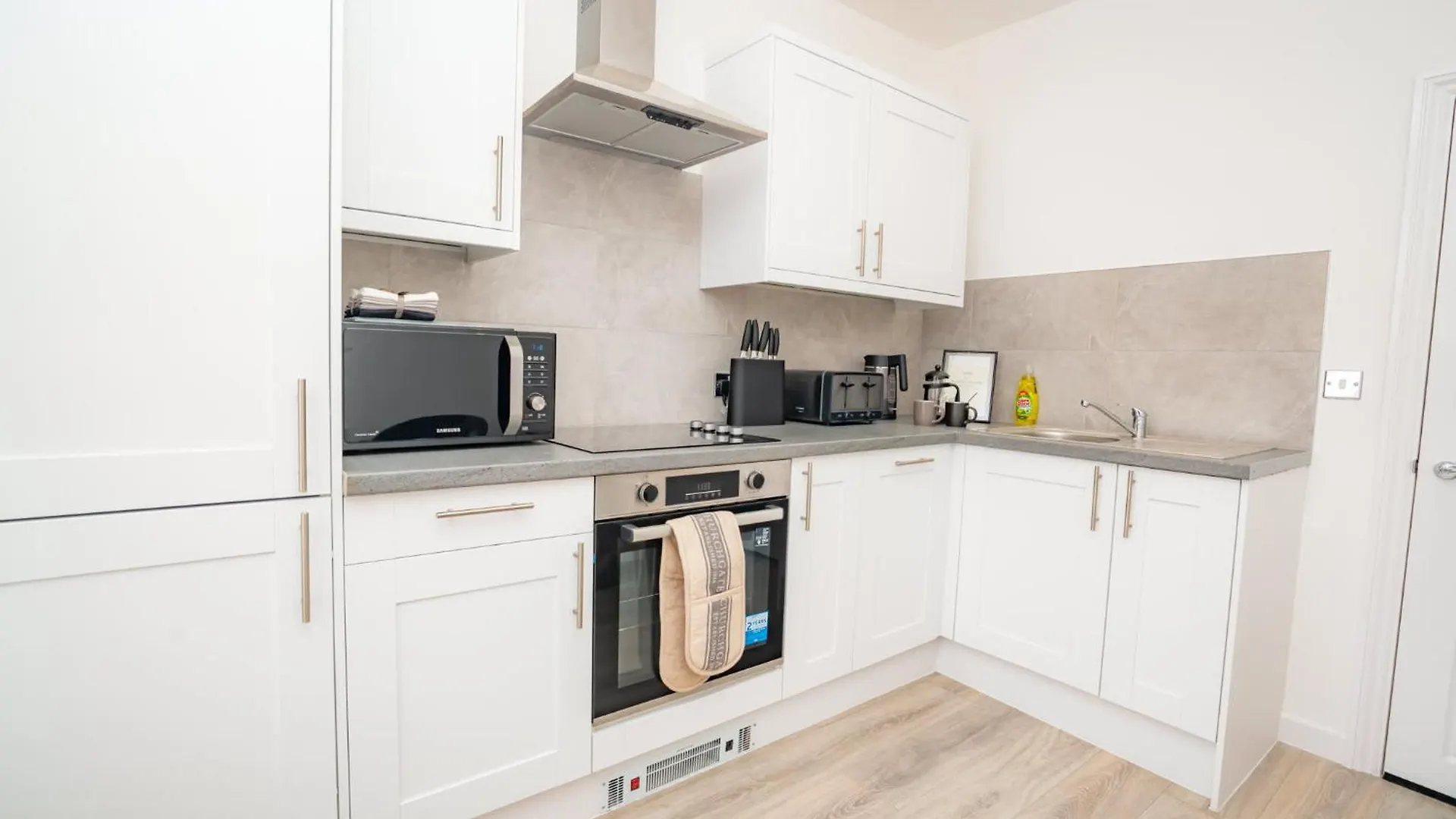 Stunning 1 Bedroom Apartment In Cheltenham Centre 0*,  United Kingdom